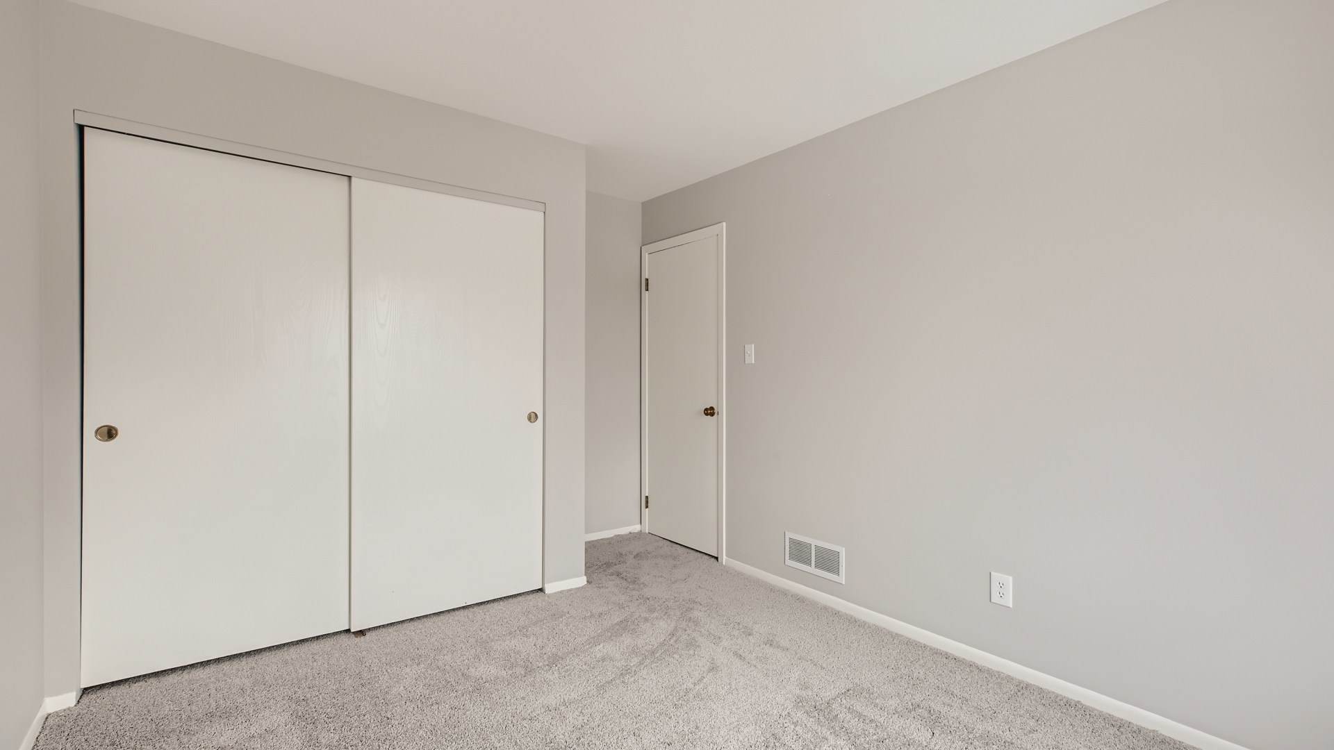 17 Windgate Court Streamwood, IL 60107 - Photo 19 of 28 a view of an empty room
