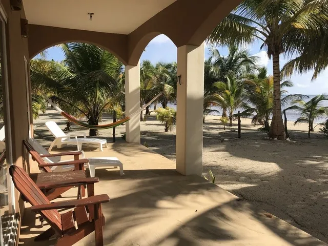 $399,995 | 64 La Carretera Mahahual-uvero Dickinson Tx 77539, Dickinson, TX 77539