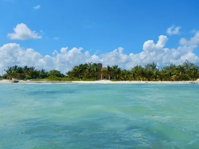 $399,995 | 64 La Carretera Mahahual-uvero Dickinson Tx 77539, Dickinson, TX 77539