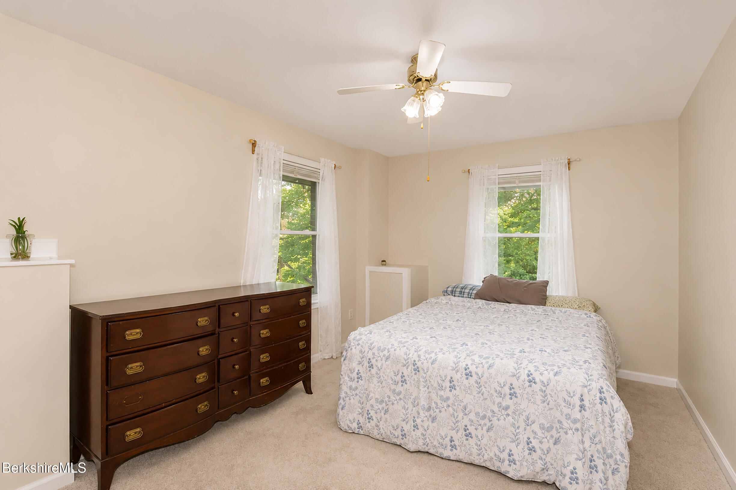 120 North Hoosac Road Williamstown, MA 01267 - Photo 25 of 47 vincentcarusophotography_120NHoosac_2026