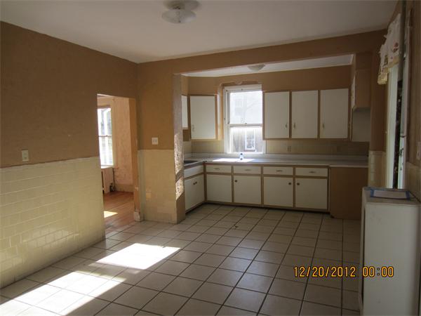 45 Randolph Road Worcester, MA 01606 - Photo 4 of 6 Gallery Image 4