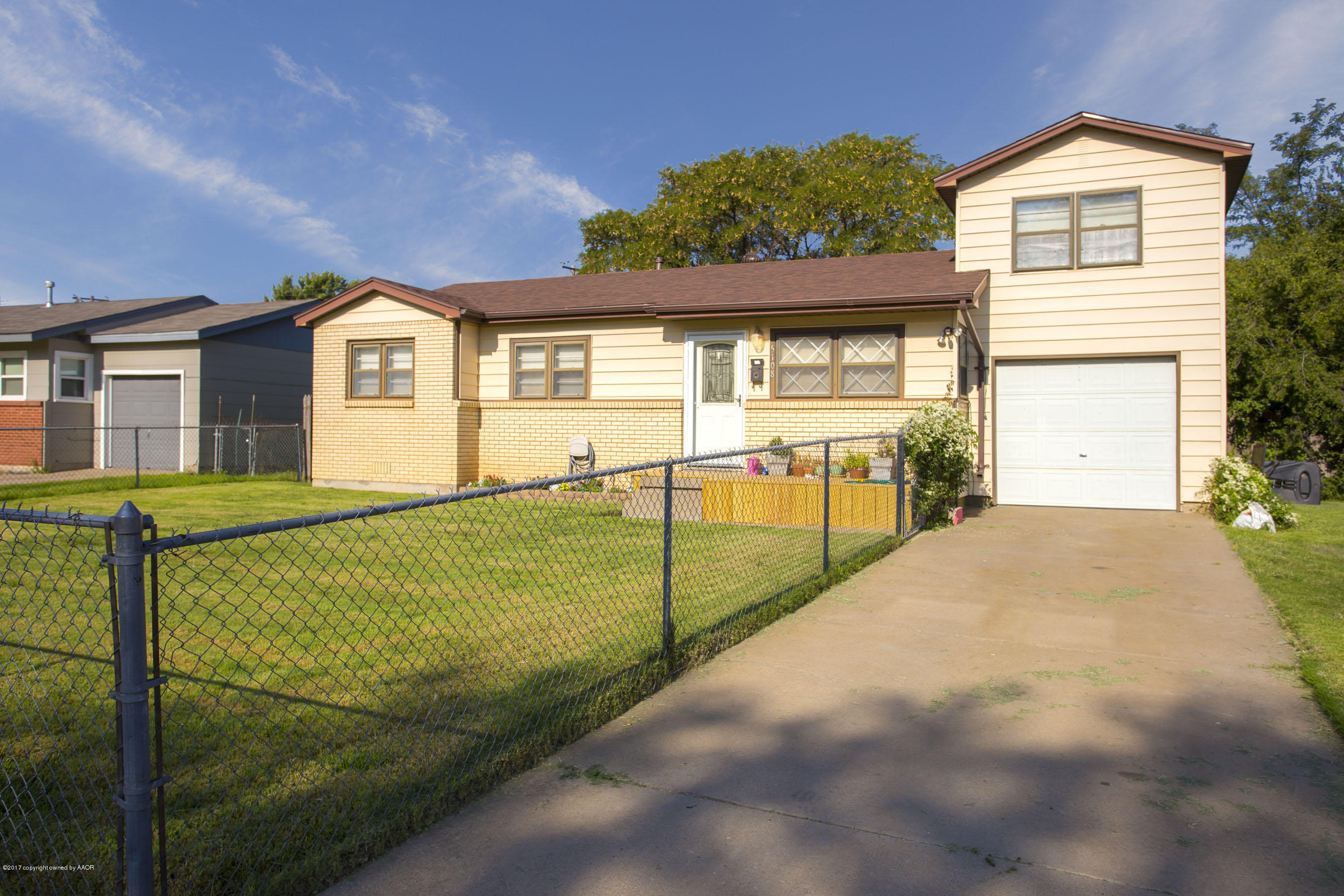 5108 Crockett Street Amarillo, TX 79110 - Photo 2 of 22 2