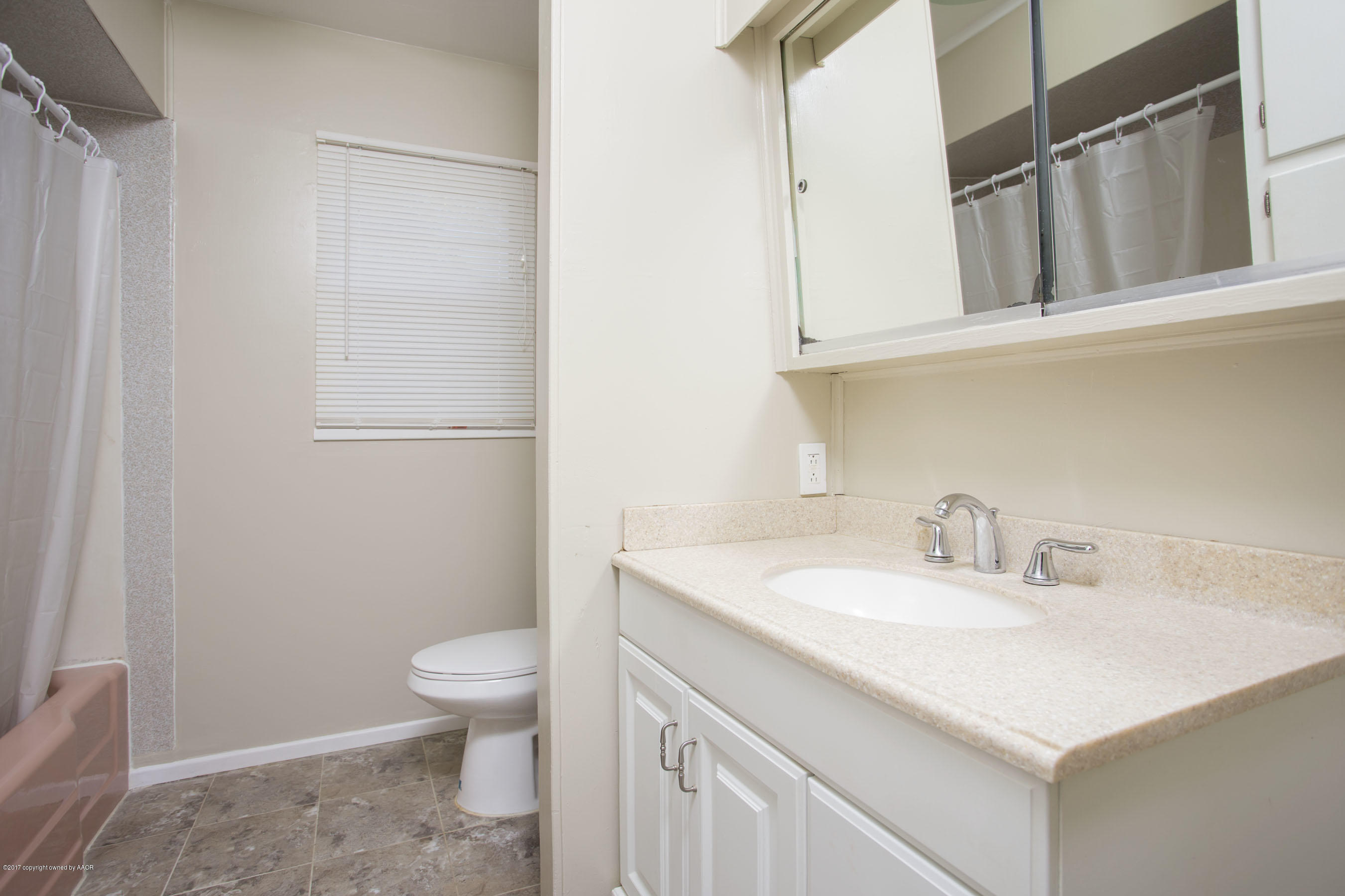 5108 Crockett Street Amarillo, TX 79110 - Photo 14 of 22 9