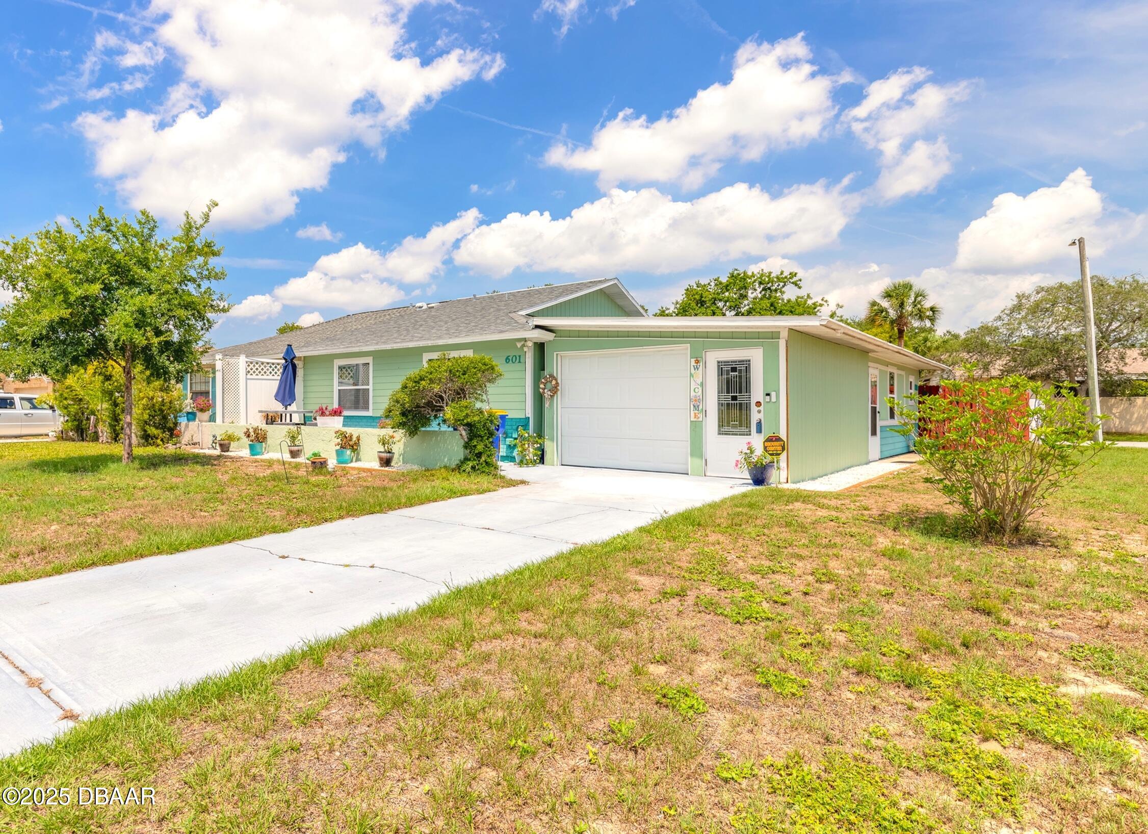 601 Sea Gull Court Edgewater, FL 32141 - Photo 3 of 25 a view of backyard of the house