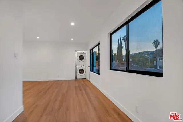 $5,998 | 950 Havenhurst Drive, Unit 6, West Hollywood, CA 90046