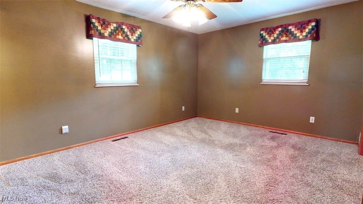 1355 Congress Road Belpre, OH 45714 - Photo 17 of 44 Gallery Image 17