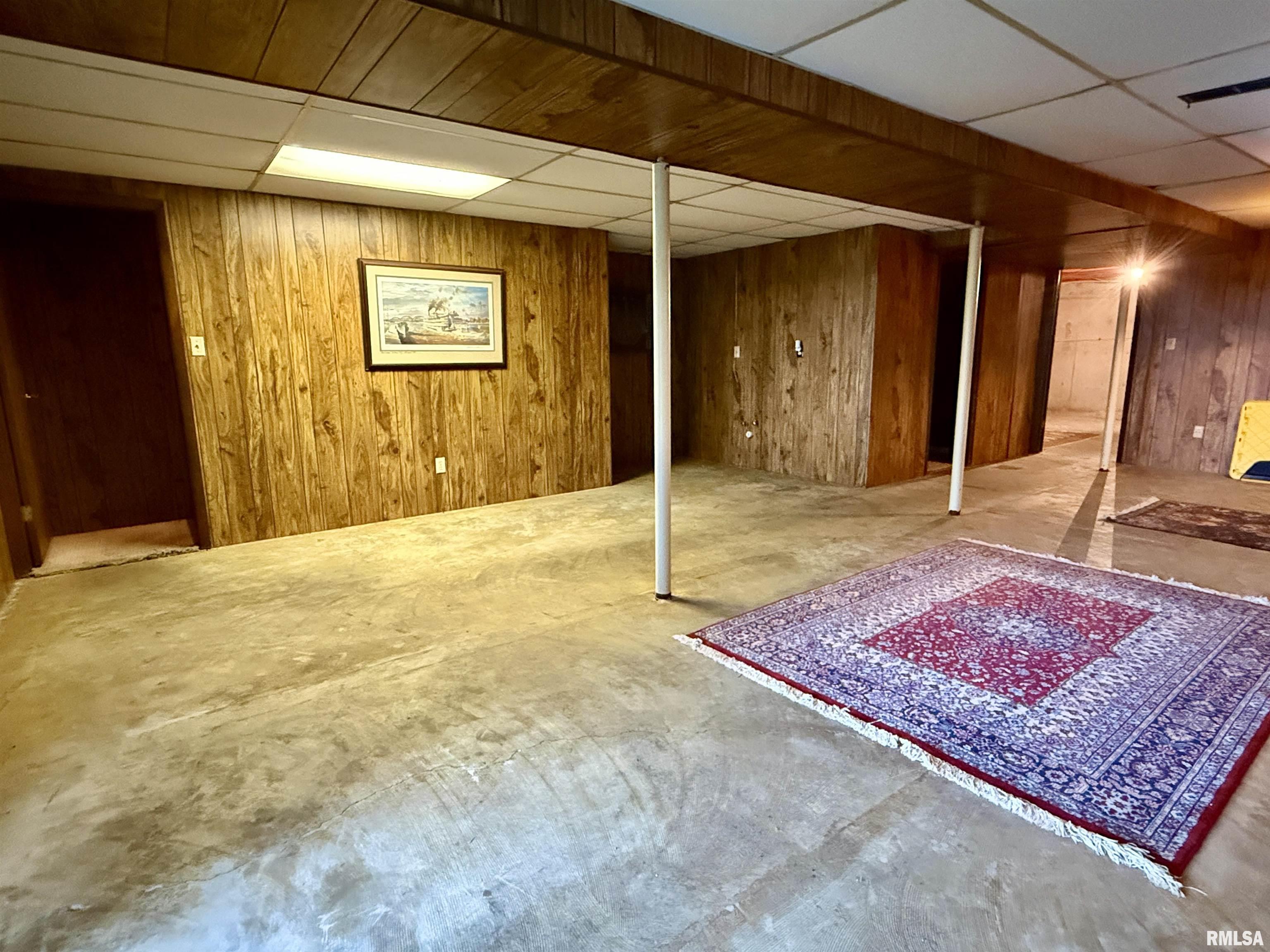 1066 Lakeview Road South Dahinda, IL 61428 - Photo 30 of 40