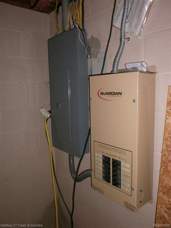 13880 Rattalee Lake Road Davisburg, MI 48350 - Photo 24 of 25 220 AMP
