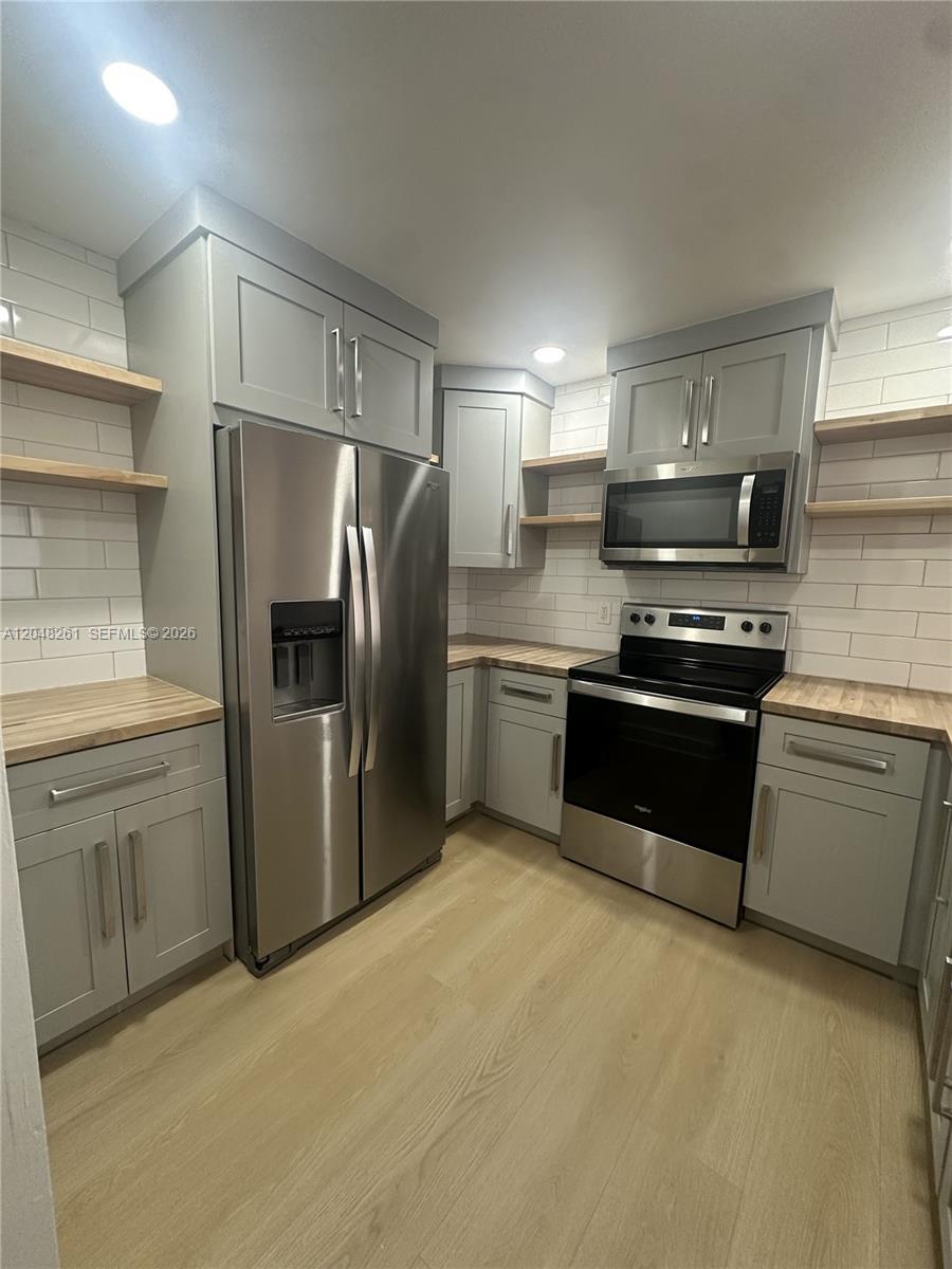 10425 Southwest 112th Avenue, Unit 215 Miami, FL 33176 - Photo 4 of 22