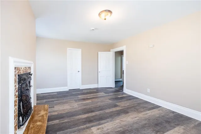 a view of livingroom with hardwood