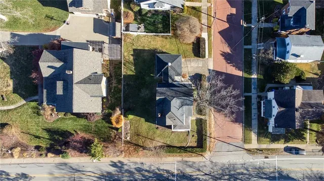 a picture of a wall with white walls