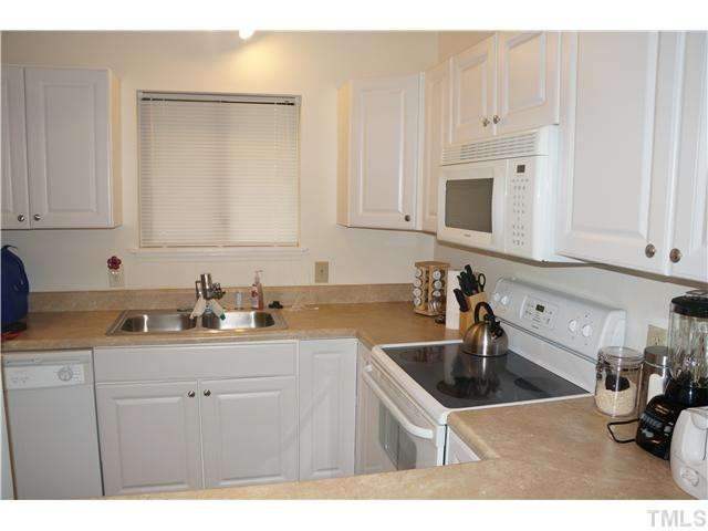 5210 Westpine Court Raleigh, NC 27606 - Photo 3 of 7 Photo 3