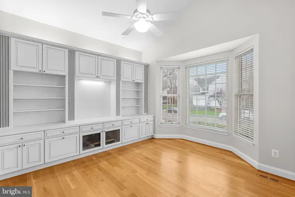 $1,075,000 | 42750 Hollowind Court, Broadlands, VA 20148
