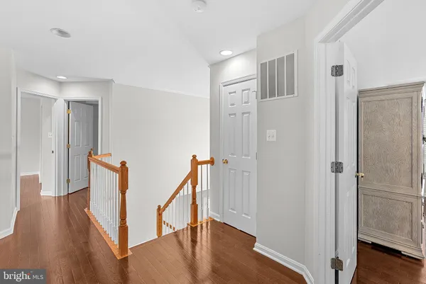 $1,075,000 | 42750 Hollowind Court, Broadlands, VA 20148