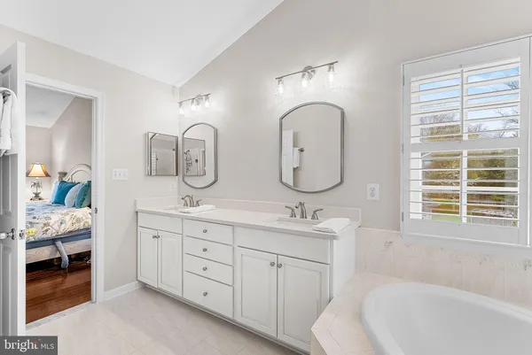 $1,075,000 | 42750 Hollowind Court, Broadlands, VA 20148