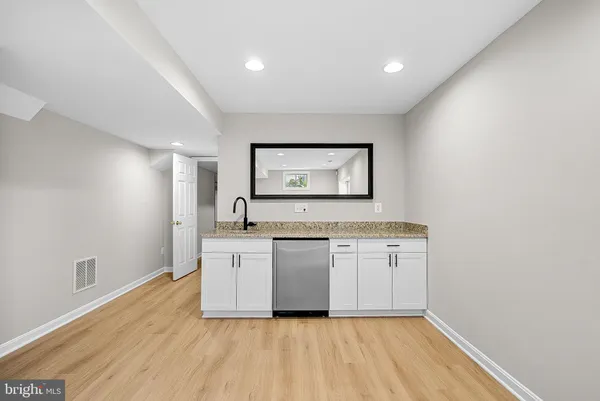 $1,075,000 | 42750 Hollowind Court, Broadlands, VA 20148
