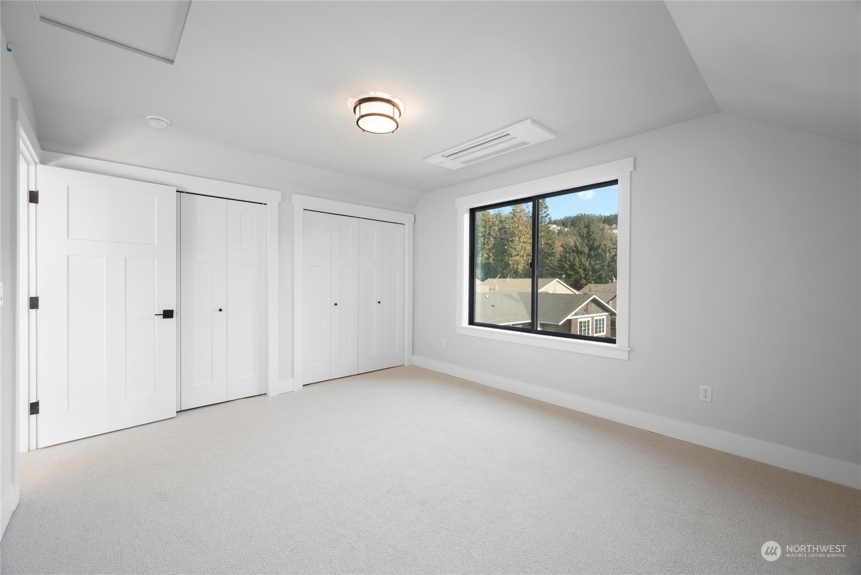 4614 Anaco Beach Road Anacortes, WA 98221 - Photo 11 of 40 Gallery Image 11