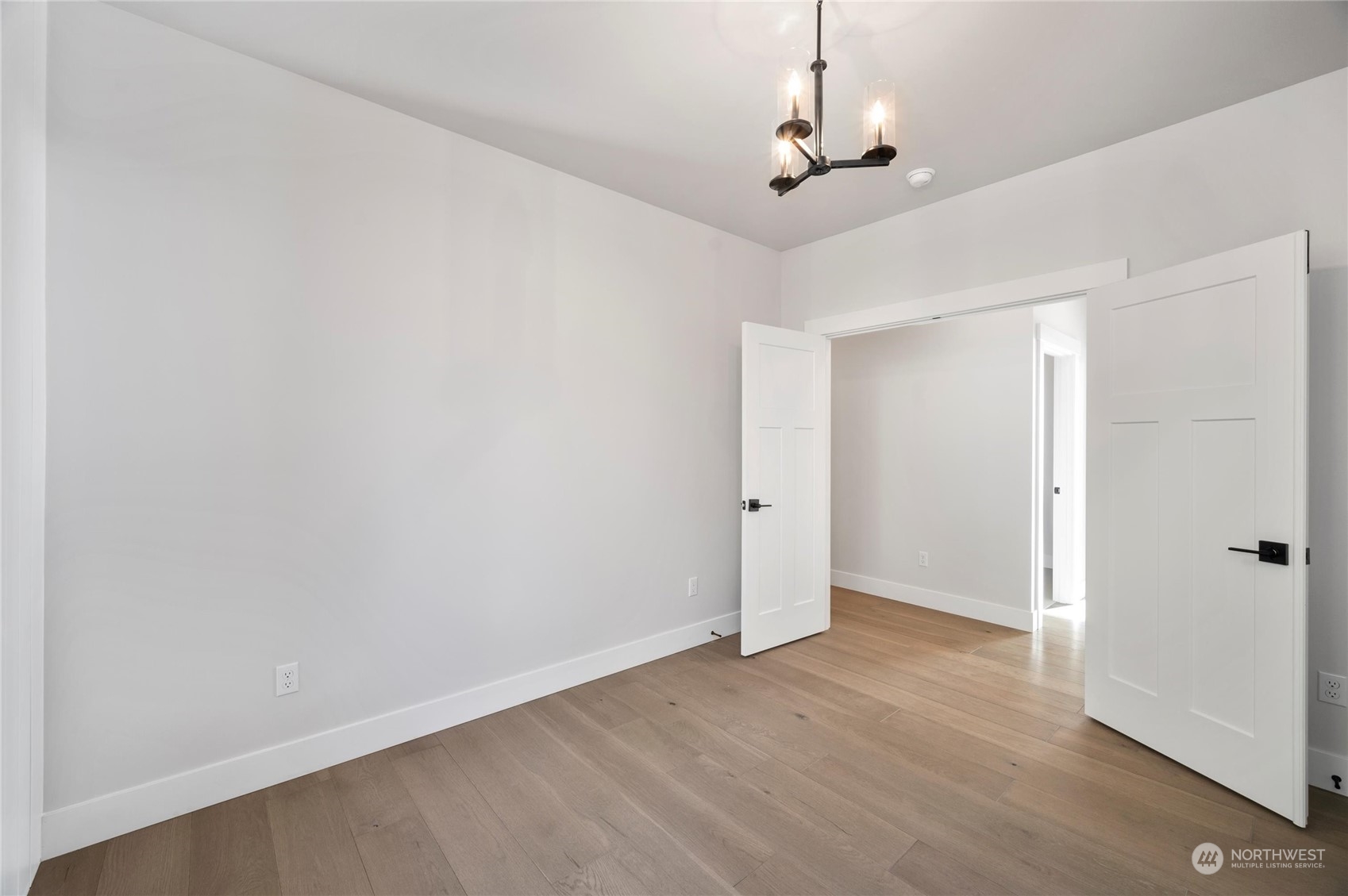 4614 Anaco Beach Road Anacortes, WA 98221 - Photo 32 of 40 Gallery Image 32