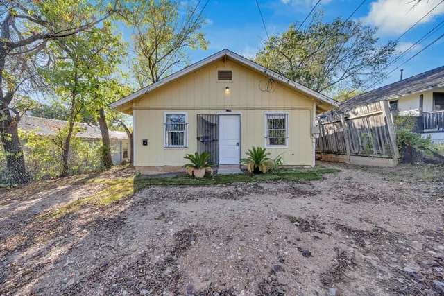 $550,000 | 1144 Northwestern Avenue, Austin, TX 78702