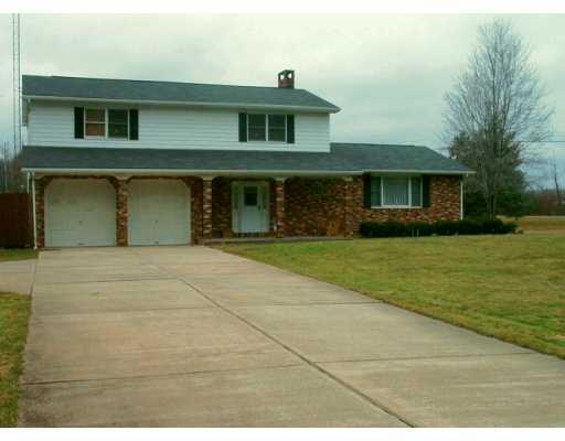 7 Hilltop Road Greenville, PA 16125 - Photo 1 of 8 Exterior Front.