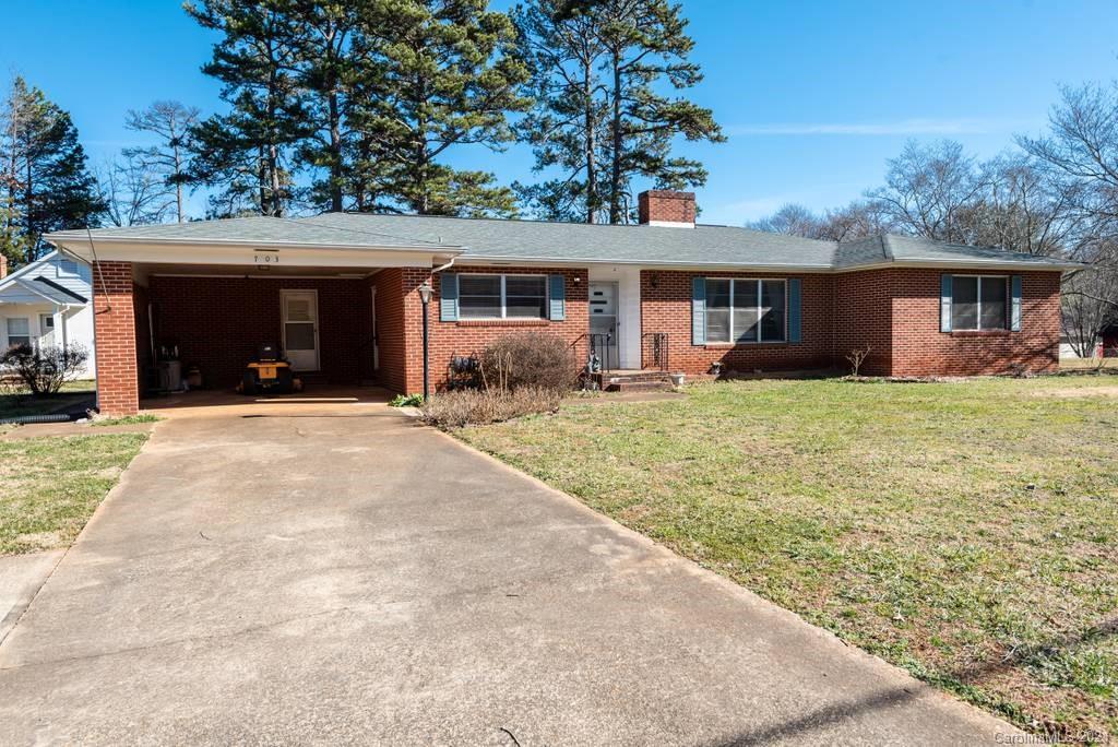 699 Summers Road Valdese, NC 28690 - Photo 6 of 46 Gallery Image 6