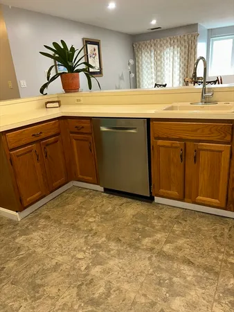 $370,000 | 154 Lynnway, Unit 210, Lynn, MA 01902