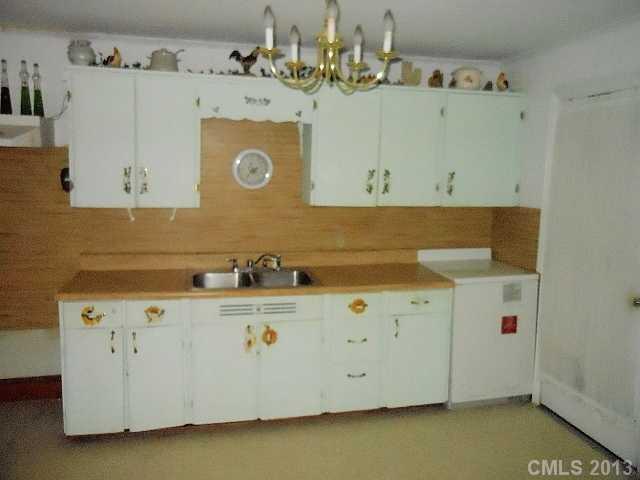 8624 Old Plank Road Charlotte, NC 28216 - Photo 6 of 12 Gallery Image 6