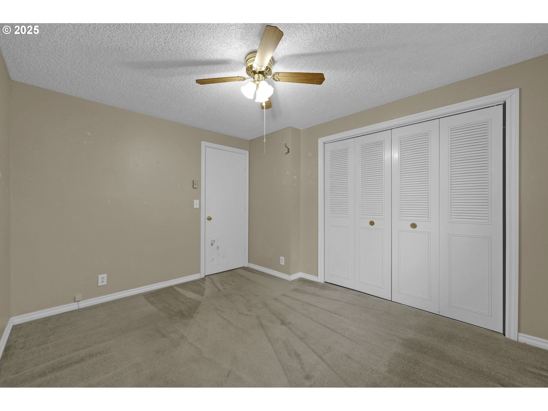 2315 19th Street Springfield, OR 97477 - Photo 18 of 30 a view of an empty room
