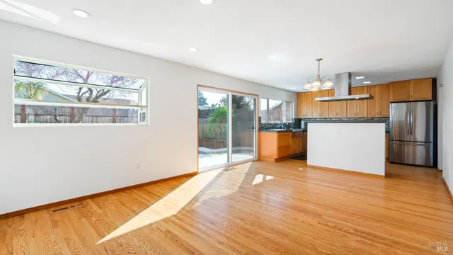 $850,000 | 1636 Sarkesian Drive, Petaluma, CA 94954
