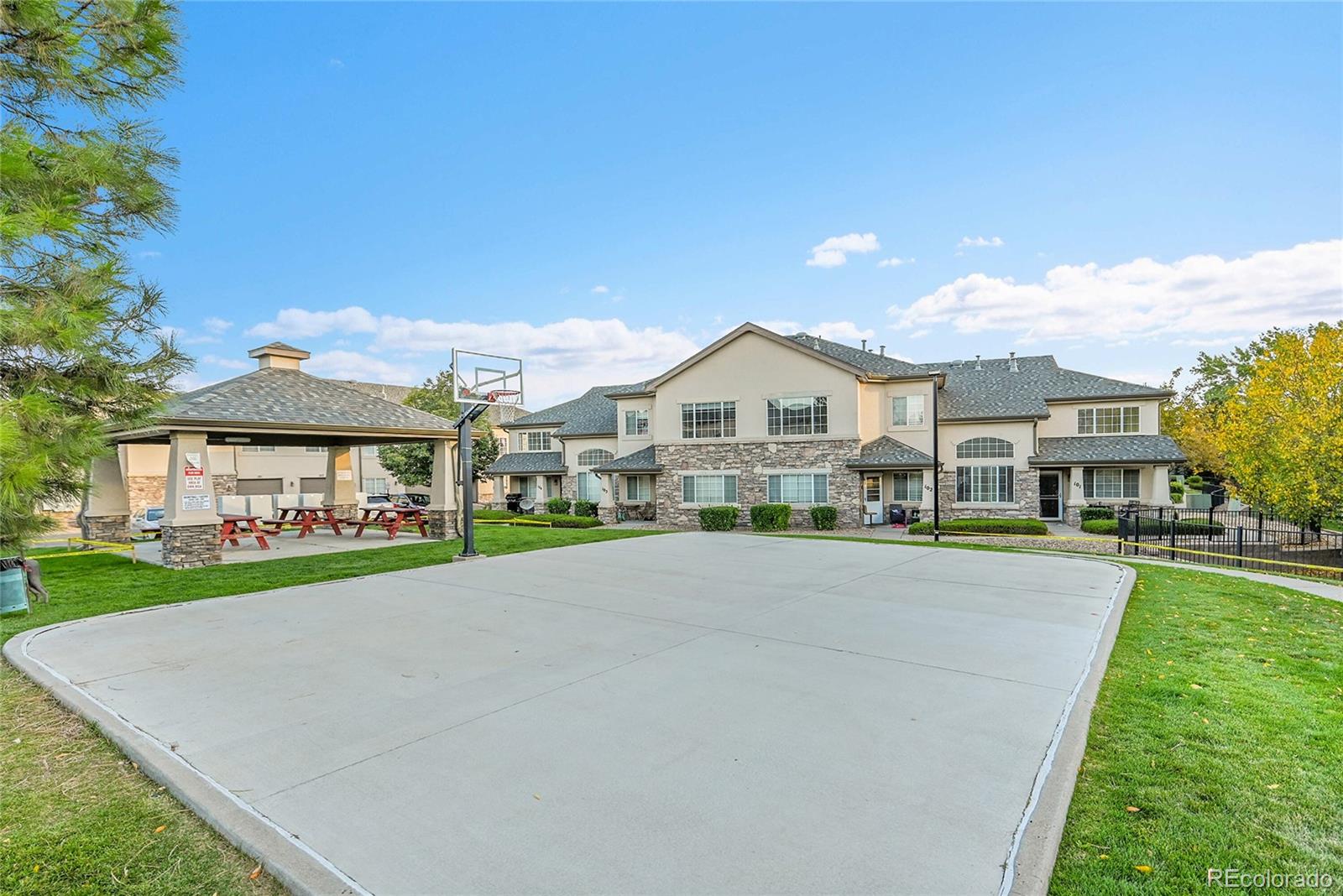 1375 South Chambers Road, Unit 104 Aurora, CO 80017 - Photo 31 of 50