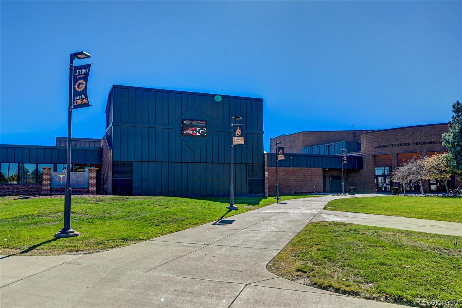 1375 South Chambers Road, Unit 104 Aurora, CO 80017 - Photo 39 of 50