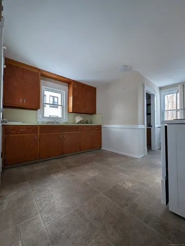 $1,800 | 86 Main Street, Unit A, East Windsor, CT 06016