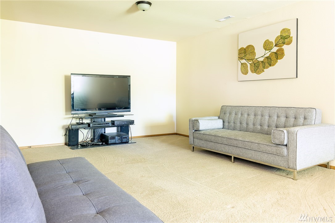 5126 South Garden Loop Road, Unit 11 Seattle, WA 98118 - Photo 15 of 23
