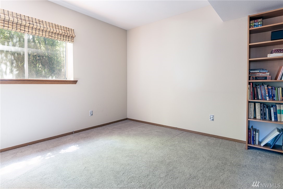 5126 South Garden Loop Road, Unit 11 Seattle, WA 98118 - Photo 17 of 23
