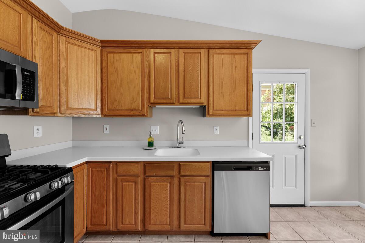 2826 Vixen Lane Silver Spring, MD 20906 - Photo 13 of 41 Gallery Image 13