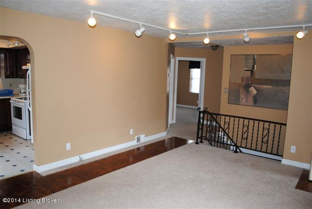 31 Welby Road Louisville, KY 40258 - Photo 10 of 23 31 Welby Rd 011