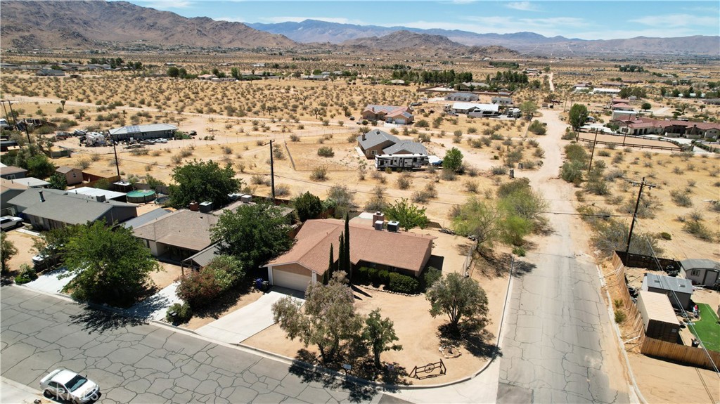 23911 Tahquitz Road Apple Valley, CA 92307 - Photo 28 of 32