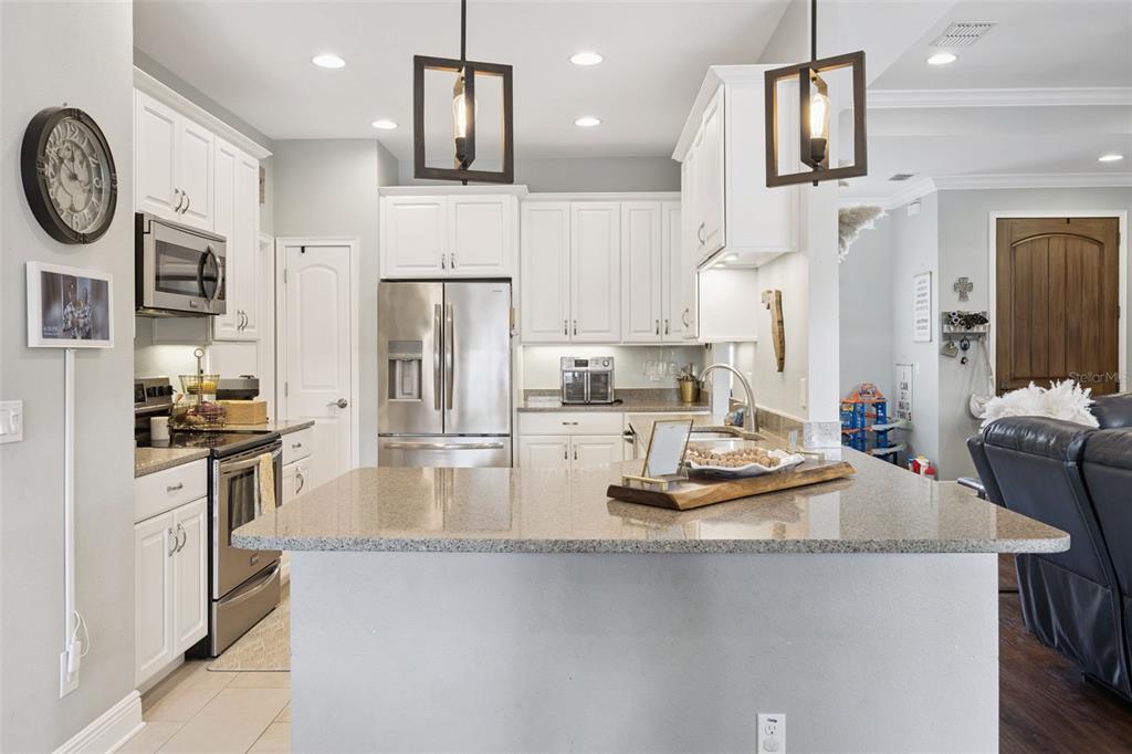 7310 Matchett Road Orlando, FL 32809 - Photo 12 of 53