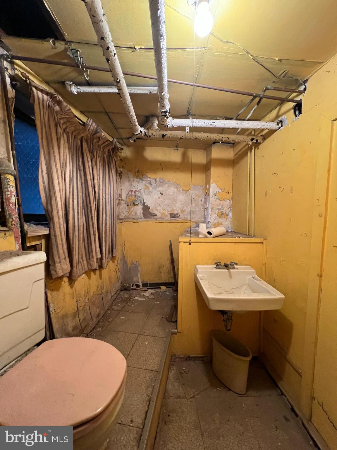 1908 Madison Avenue Baltimore, MD 21217 - Photo 34 of 39