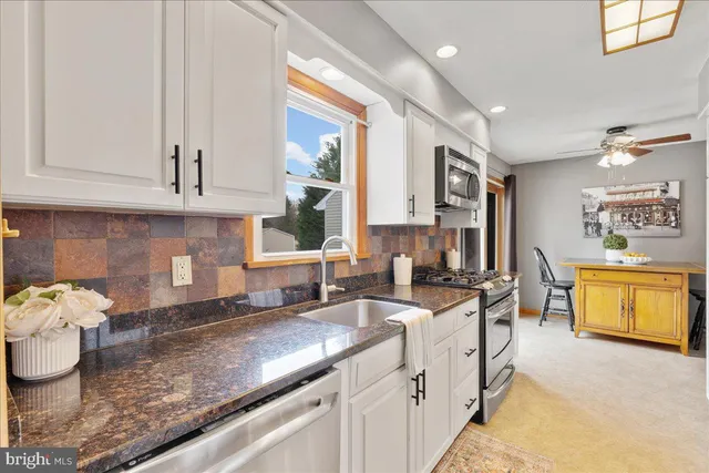 $569,000 | 65 Fenton Lane, Chesterfield, NJ 08515