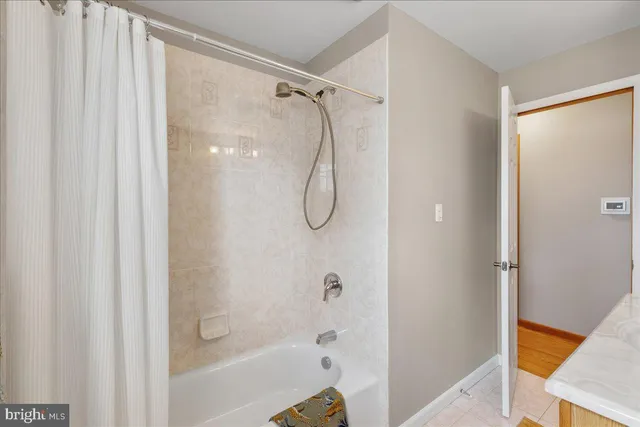 $569,000 | 65 Fenton Lane, Chesterfield, NJ 08515