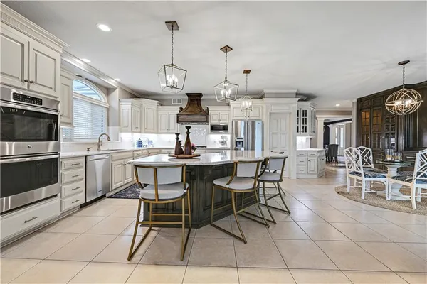 $1,280,000 | 14105 Belinder Street, Leawood, KS 66224