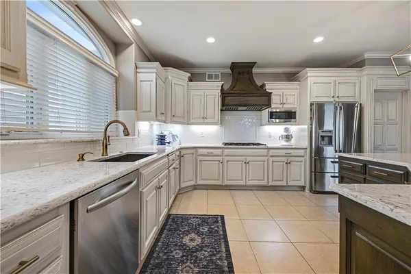 $1,280,000 | 14105 Belinder Street, Leawood, KS 66224