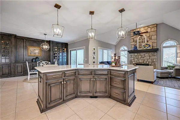 $1,280,000 | 14105 Belinder Street, Leawood, KS 66224