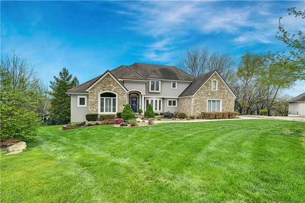 $1,280,000 | 14105 Belinder Street, Leawood, KS 66224