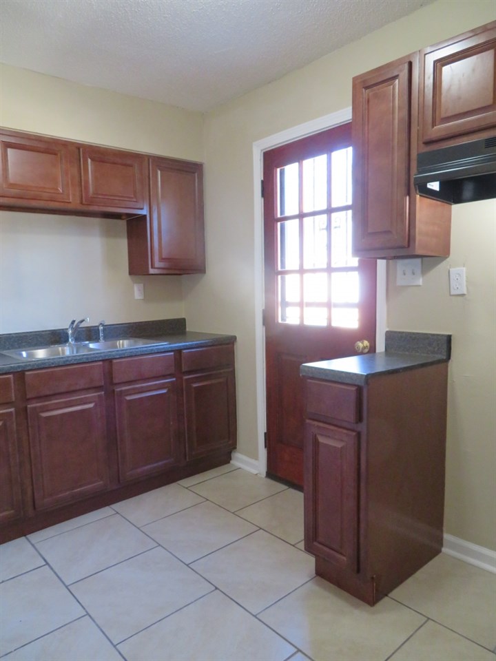 4439 Sumners Wells Road Memphis, TN 38118 - Photo 3 of 8 Gallery Image 3