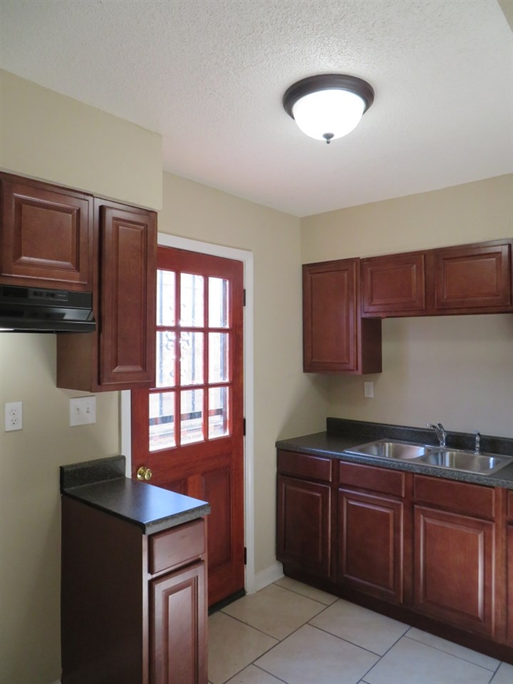 4439 Sumners Wells Road Memphis, TN 38118 - Photo 6 of 8 Gallery Image 6