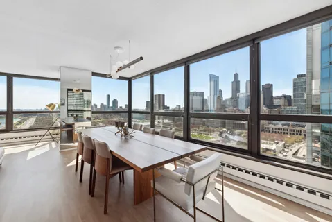 $1,145,000 | 360 East Randolph Street, Unit 2903, Chicago, IL 60601