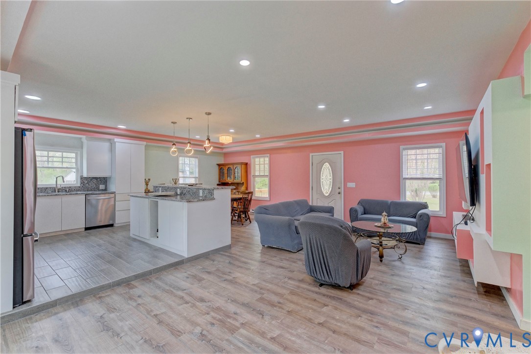 343 Liberty Road New Canton, VA 23123 - Photo 14 of 51