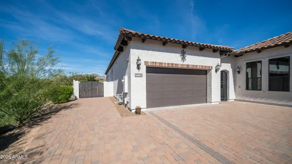 $995,000 | 8334 East Laurel Circle, Mesa, AZ 85207